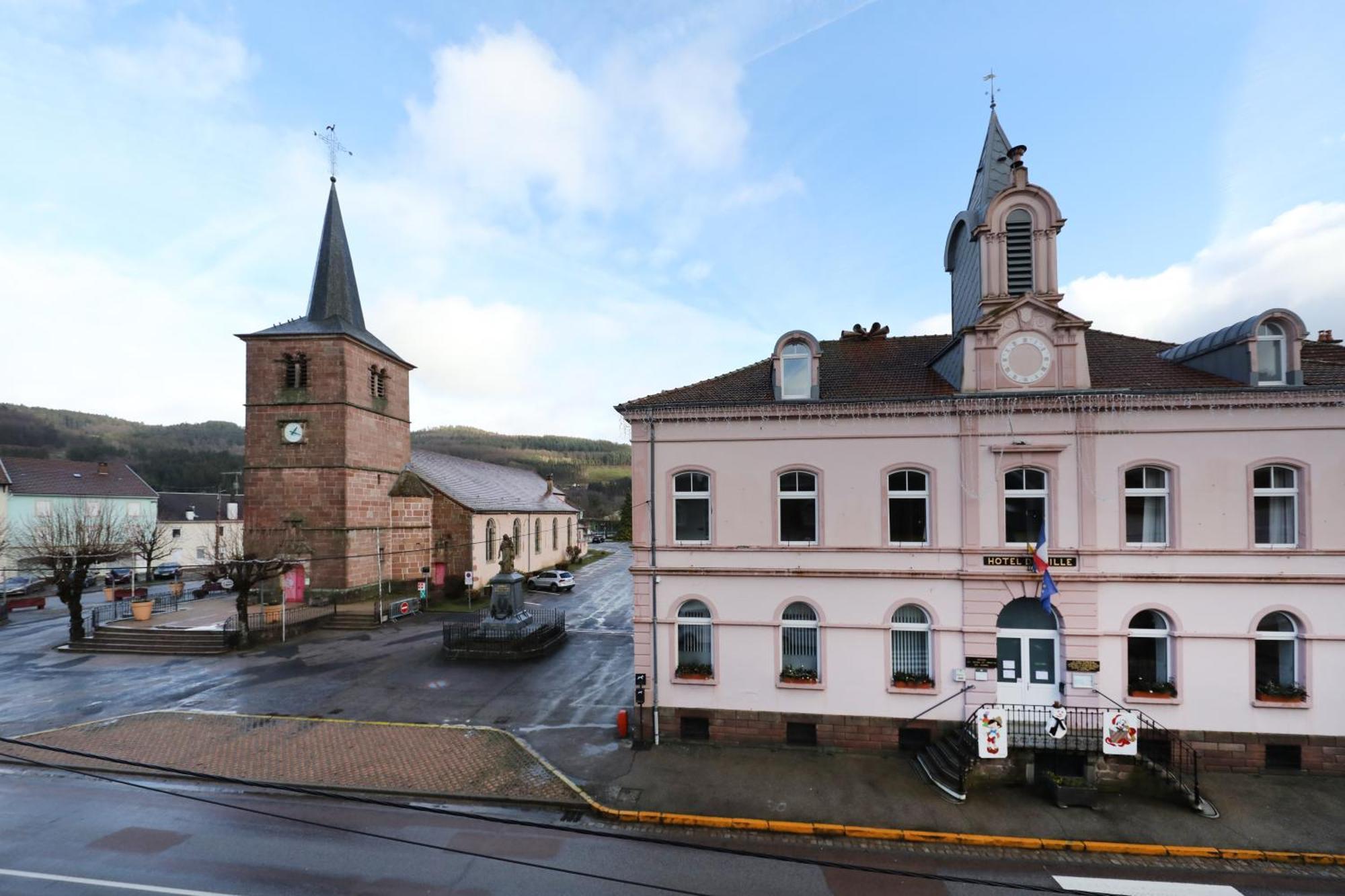 Gite Spacieux Propre Proche Gerardmer Granges-sur-Vologne エクステリア 写真